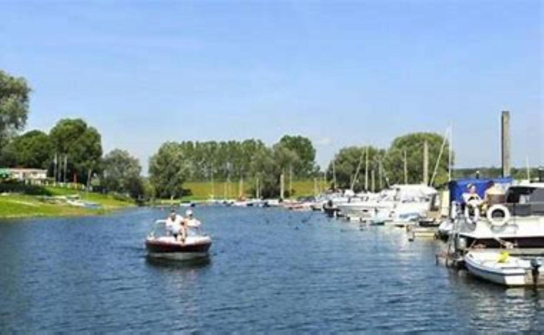 Tiny Haus Auszeit Am See Lathum Exterior foto