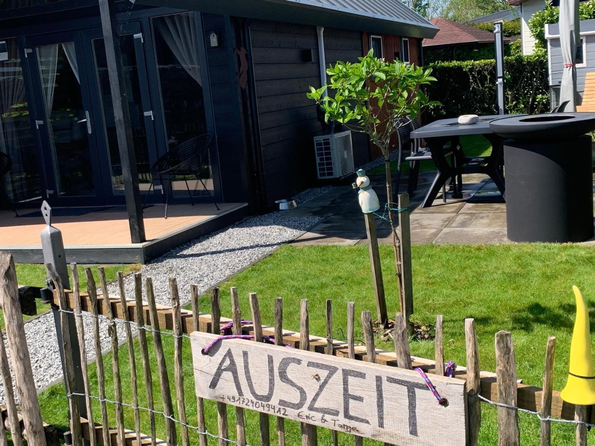 Tiny Haus Auszeit Am See Lathum Exterior foto